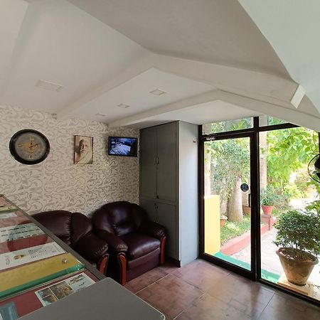Poppys Olive De' Villa Auroville Exterior photo
