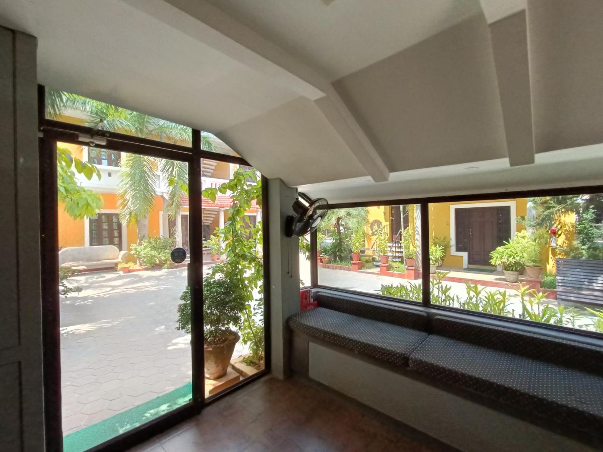 Poppys Olive De' Villa Auroville Exterior photo