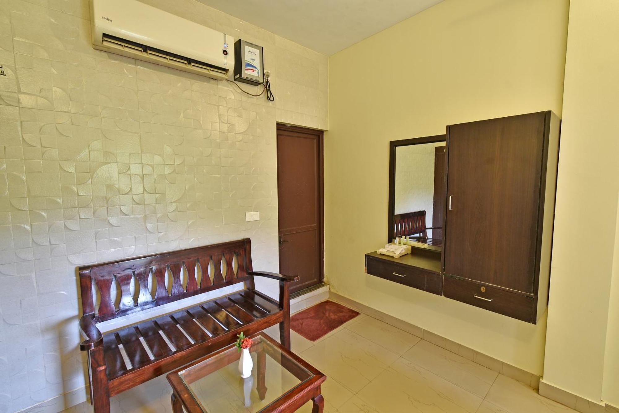Poppys Olive De' Villa Auroville Exterior photo