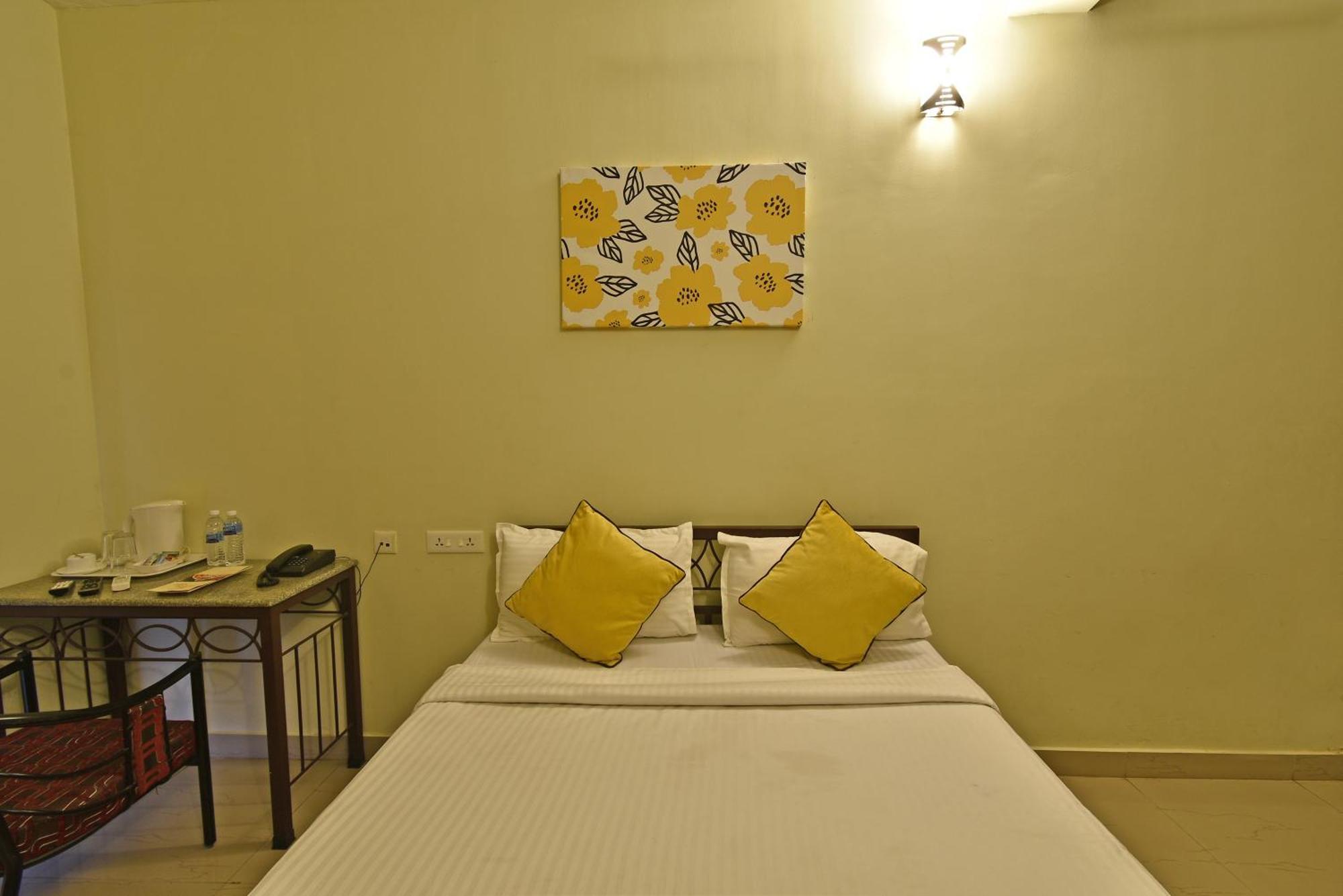 Poppys Olive De' Villa Auroville Exterior photo